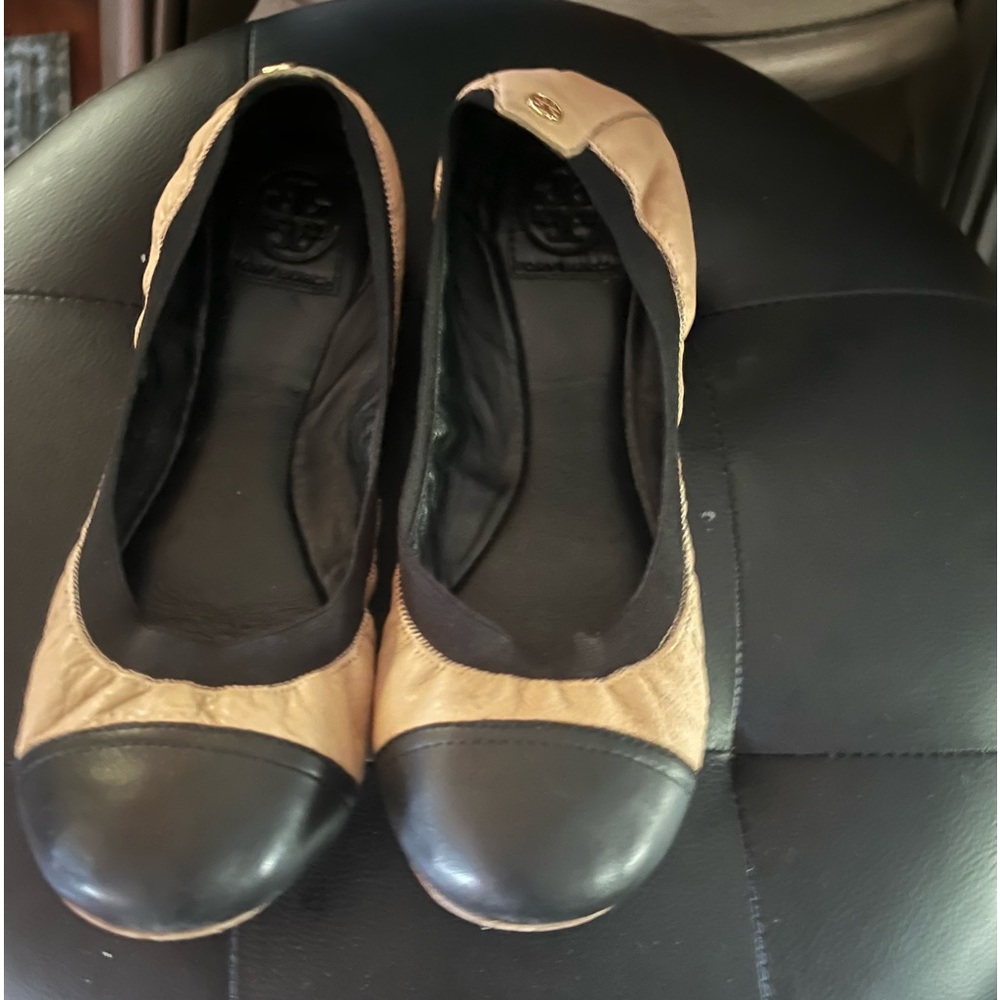 Tory Burch flats!!